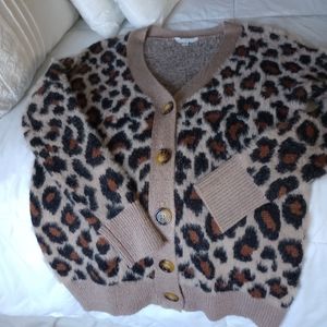 Animal print cardigan SOOOO SOFT